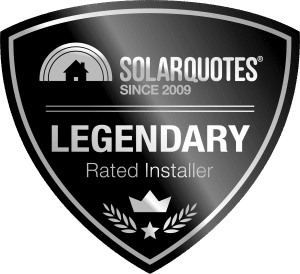 The solar quotes logo with the words'legendary rated installer'.